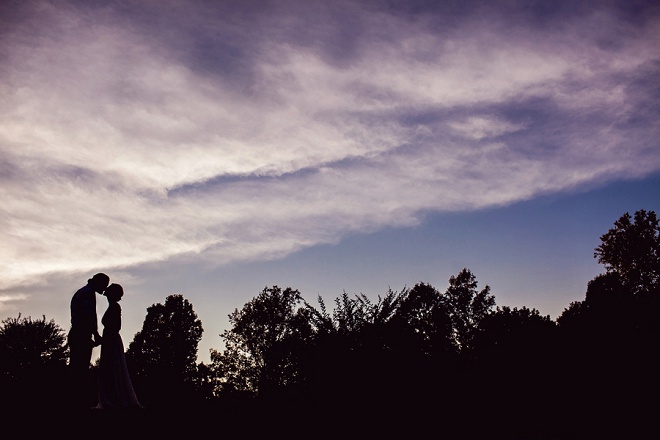 Amo este por do sol foto lindo neste casamento querida quintal!
